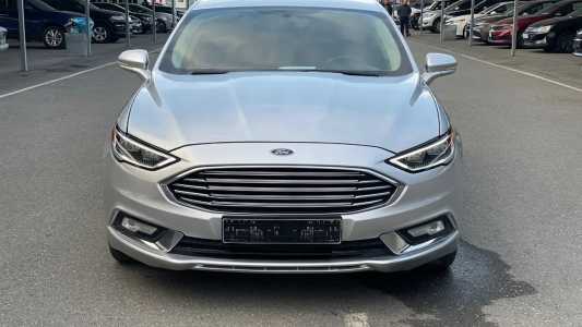 Ford Fusion (North America), Бензин, 2018