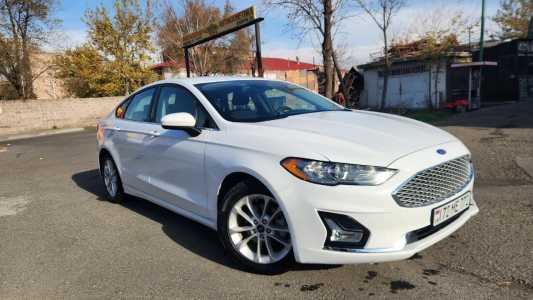 Ford Fusion (North America), Бензин, 2019