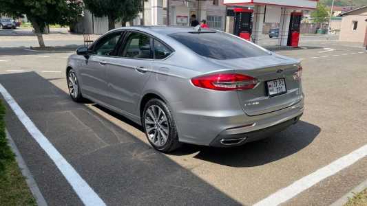 Ford Fusion (North America), Бензин, 2020