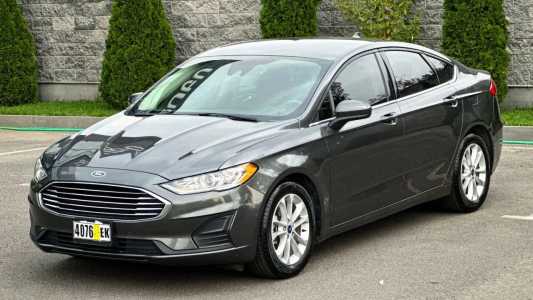 Ford Fusion (North America), Бензин, 2020