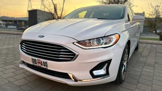 Ford Fusion (North America), Бензин, 2020