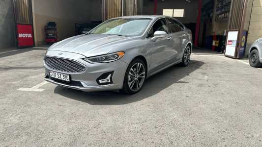 Ford Fusion (North America), Бензин, 2020