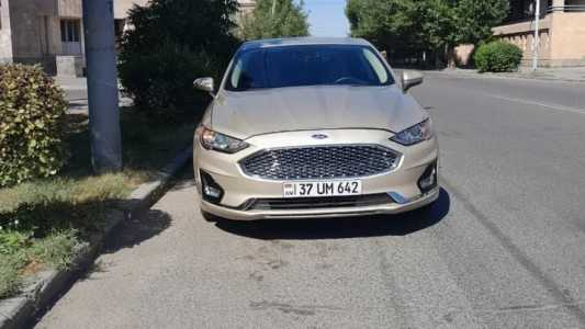 Ford Fusion (North America), Бензин, 2020