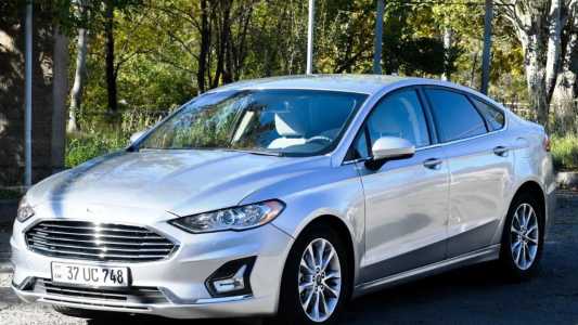 Ford Fusion (North America), Бензин, 2020