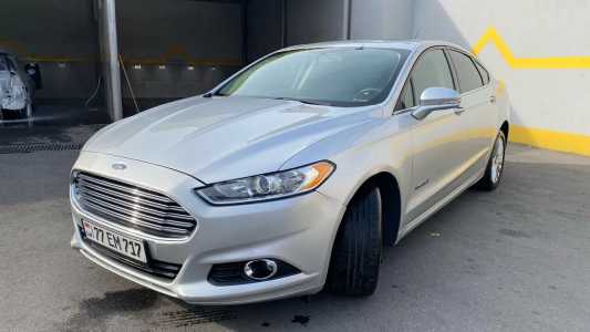 Ford Fusion (North America), Гибрид, 2015