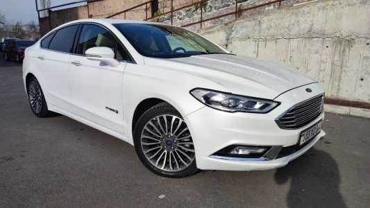 Ford Fusion (North America), Гибрид, 2017