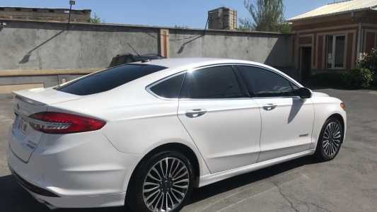 Ford Fusion (North America), Гибрид, 2017