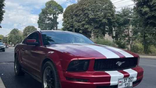 Ford Mustang, Бензин, 2007