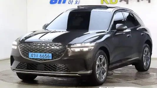 Genesis Electrifide GV70, 2024