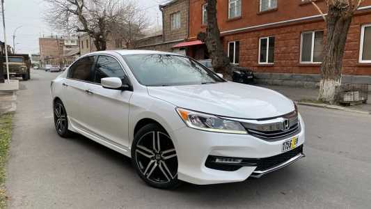 Honda Accord, Бензин, 2016