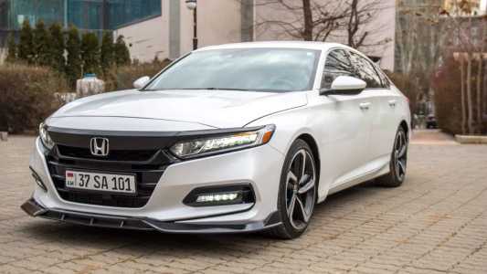 Honda Accord, Бензин, 2018