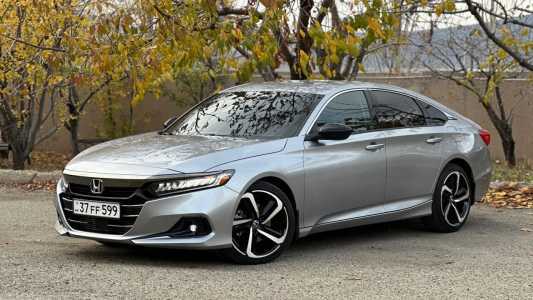 Honda Accord, Бензин, 2022