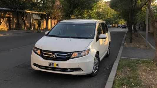 Honda Odyssey, Бензин, 2016