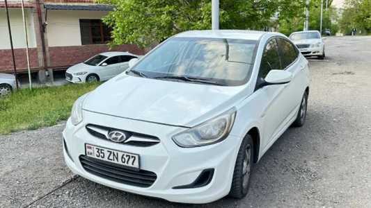 Hyundai Accent, Бензин, 2011