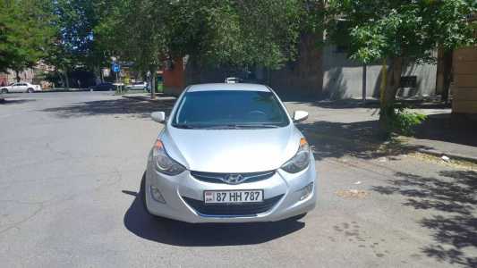 Hyundai Elantra, Бензин, 2011