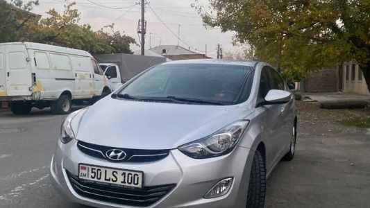 Hyundai Elantra, Бензин, 2011