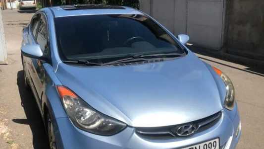 Hyundai Elantra, Бензин, 2011