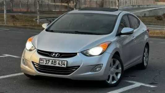 Hyundai Elantra, Бензин, 2011