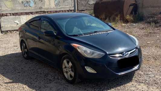 Hyundai Elantra, Бензин, 2013