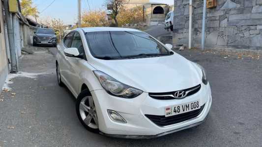 Hyundai Elantra, Бензин, 2013