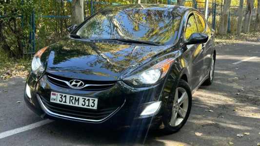 Hyundai Elantra, Бензин, 2013