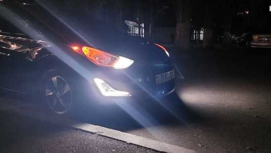 Hyundai Elantra, Бензин, 2014