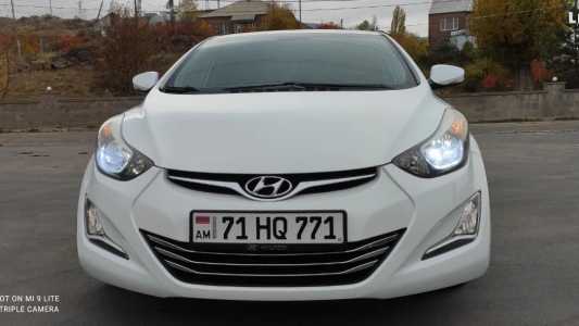 Hyundai Elantra, Бензин, 2015