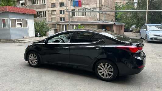 Hyundai Elantra, Бензин, 2015