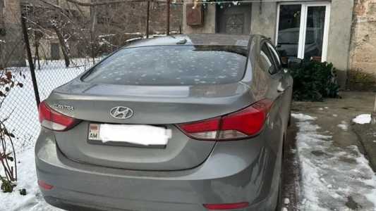 Hyundai Elantra, Бензин, 2015