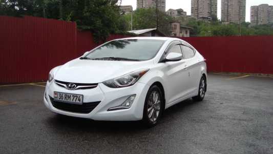 Hyundai Elantra, Бензин, 2015