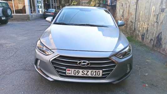 Hyundai Elantra, Бензин, 2016