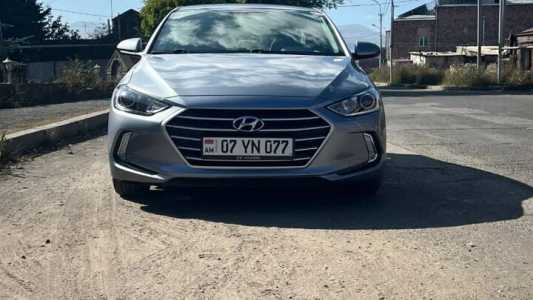 Hyundai Elantra, Бензин, 2016