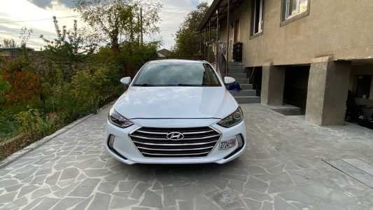 Hyundai Elantra, Бензин, 2016