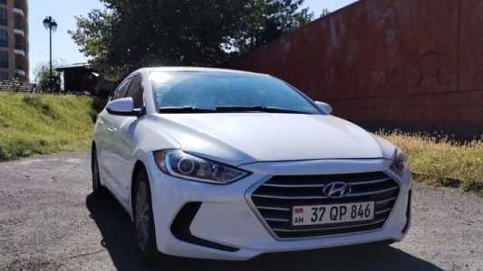 Hyundai Elantra, Бензин, 2017