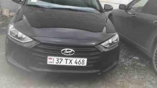 Hyundai Elantra, Бензин, 2017