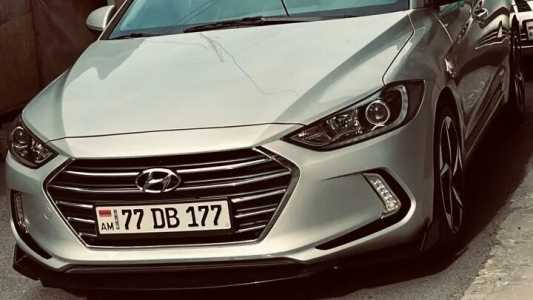 Hyundai Elantra, Бензин, 2017