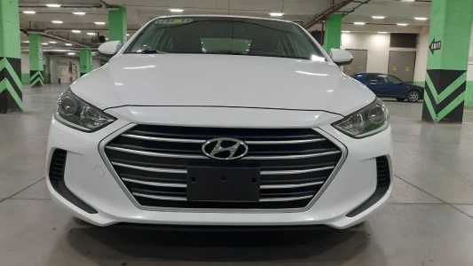 Hyundai Elantra, Бензин, 2017