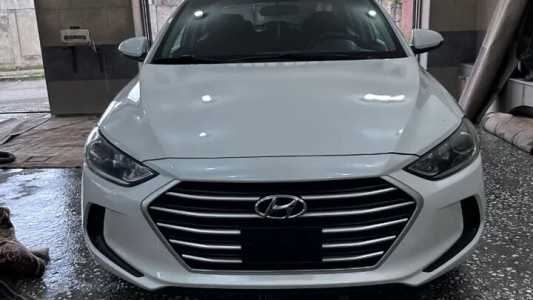 Hyundai Elantra, Бензин, 2017