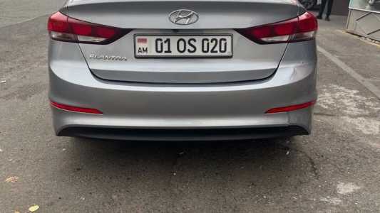 Hyundai Elantra, Бензин, 2017