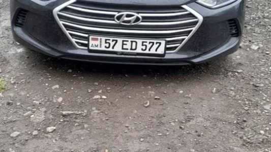 Hyundai Elantra, Бензин, 2017