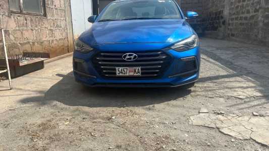 Hyundai Elantra, Бензин, 2017