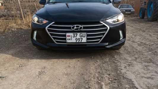 Hyundai Elantra, Бензин, 2017