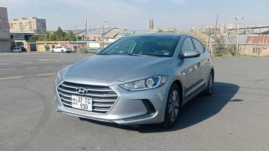 Hyundai Elantra, Бензин, 2017