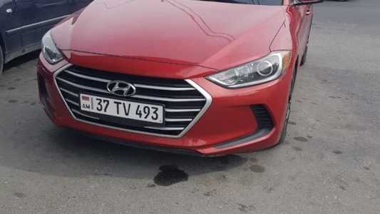 Hyundai Elantra, Бензин, 2017