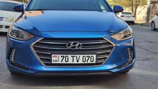 Hyundai Elantra, Бензин, 2017