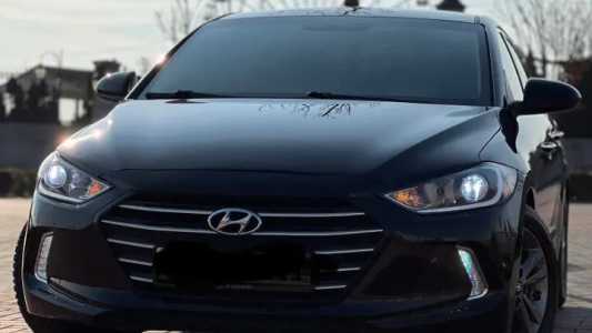 Hyundai Elantra, Бензин, 2017