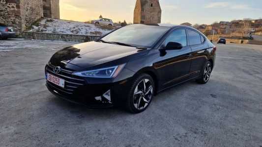 Hyundai Elantra, Бензин, 2018