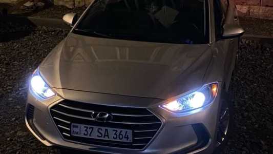 Hyundai Elantra, Бензин, 2018