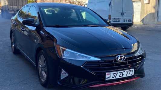 Hyundai Elantra, Бензин, 2018