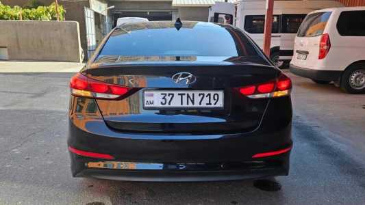 Hyundai Elantra, Бензин, 2018